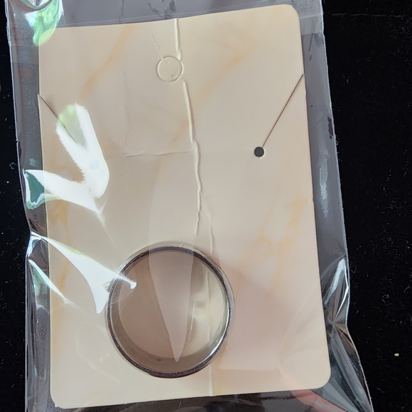 Silver ring - Picture 3 of 3